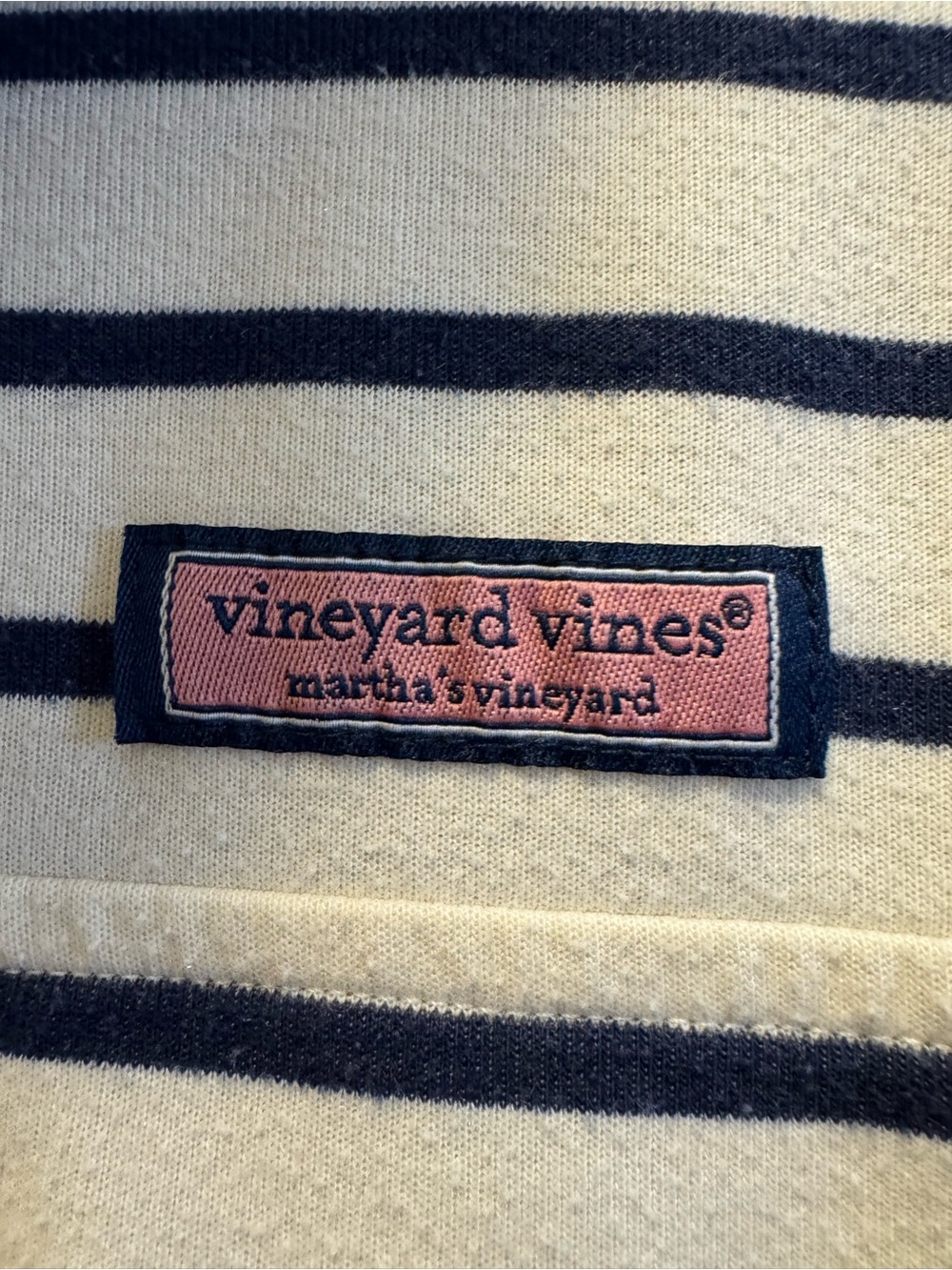 Women’s Vineyard Vines Lightweight Sweater - Picture 4 of 5